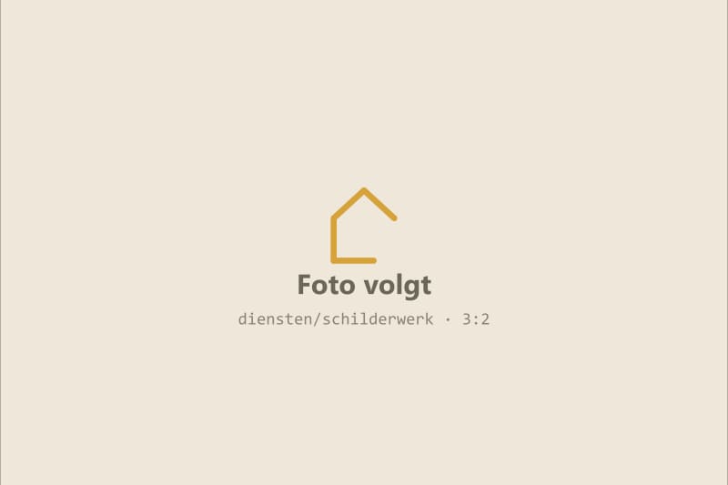 Muur wordt netjes geschilderd na een ontruiming
